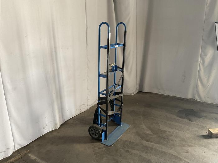 Used APPLIANCE HAND TRUCK WITH STAPS !