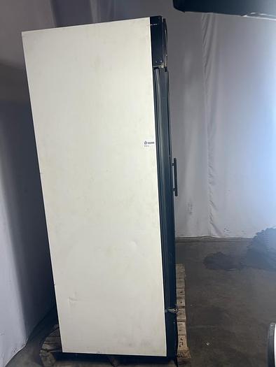 Used TRUE TWO GLASS DOOR REACH IN FREEZER, GDM-49F-ID !