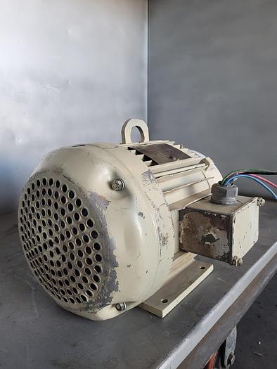 Used LINCGARD ELECTRICAL MOTOR;: 213TC;HP: 7.5;PH: 3;RPM: 1745 !