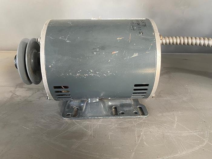 Used MOTOR 1 1/2 HP MARATHON 1725 RPM 3 PH; QB56T17D5344B !