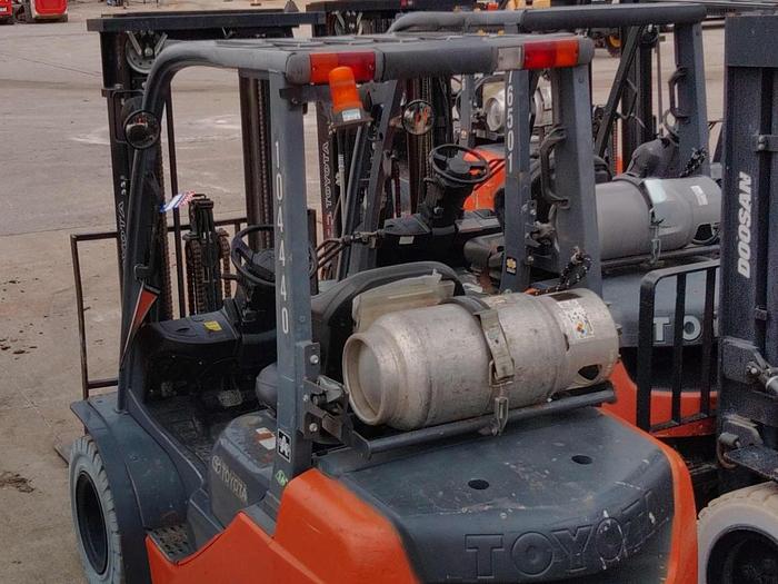 Used Forklift-14' 4,000# 2Wd Straight Mast