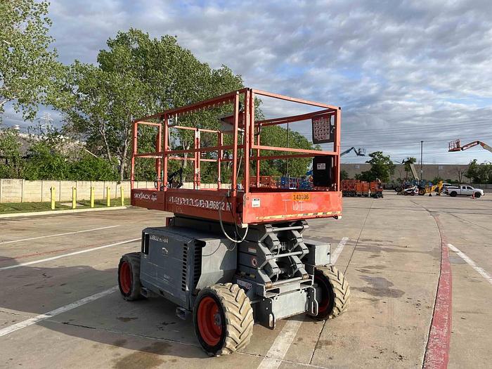 Used Scissor Lift-32' 4Wd Engine*