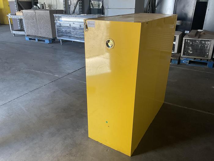 Used JUSTRITE SAFETY CABINET; RM091997