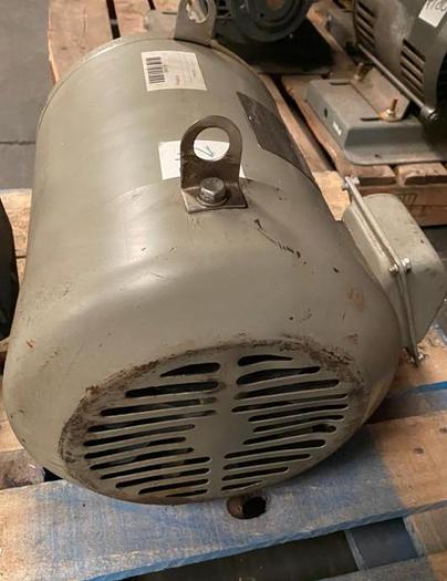 Used STERLING ELECTRICS 7.5 HP 3 PH  MOTOR DHY754FFA !