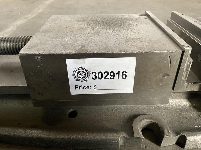 Used BRIDGEPORT 6" MILLING MACHINE VISE WITH HANDLE, 6-14