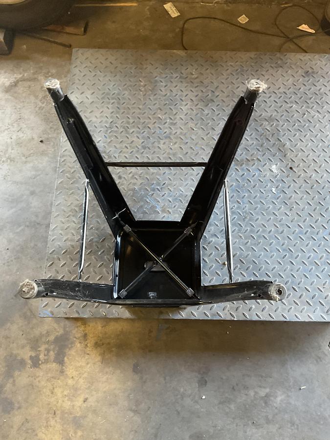 Used METAL BAR STOOLS – HEAVY-DUTY STEEL