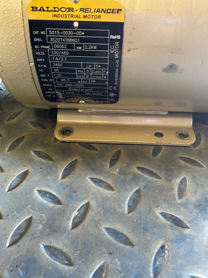 Used BALDOR • RELIANCE INDUSTRIAL MOTOR + EVAC PUMP ASSEMBLY