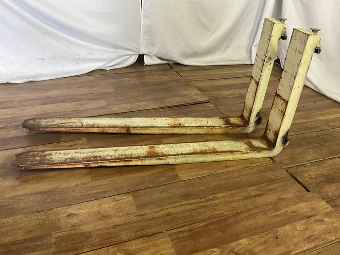 Used HEAVY DUTY FORKLIFT FORKS !