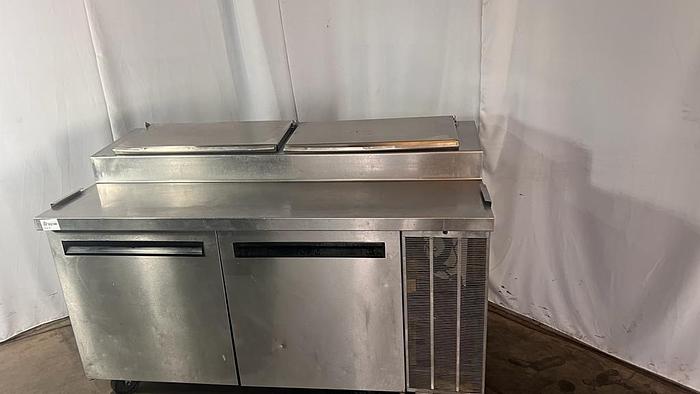 Used REFRIGERATED SANDWICH PREP TABLE (NEEDS SPECS FRO THE TAG)./