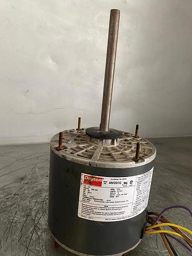 Used DAYTON CONDENSOR FAN MOTOR 1/2 HP; 1 PH; 1075 RPMS4M207G