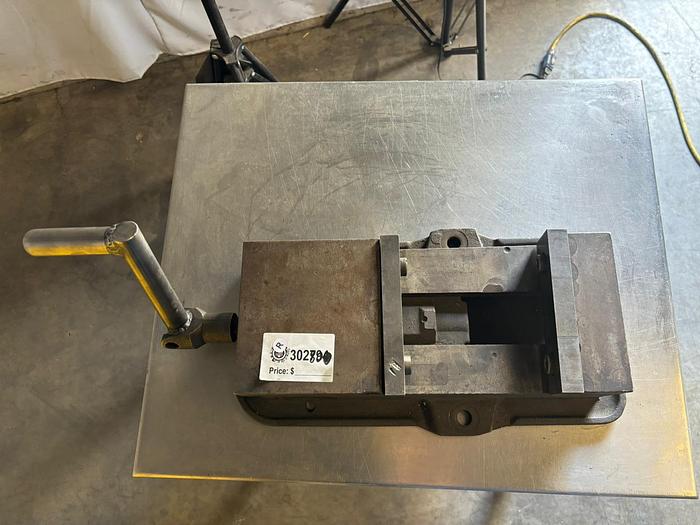 Used ANGLOCK 6' MILLING MACHINE VISE