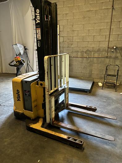 Used YALE WALK BEHIND FORKLIFT; MODEL 5047812-01