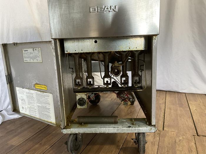 Used NATURAL GAS DEEP FRYER DEAN S162GN !