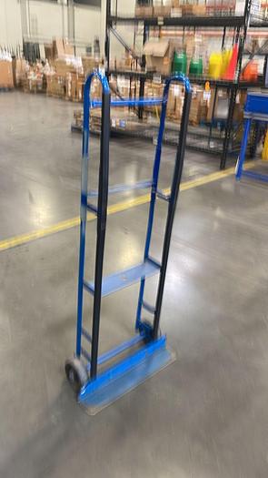 Used HEAVY DUTTY HAND TRUCK !
