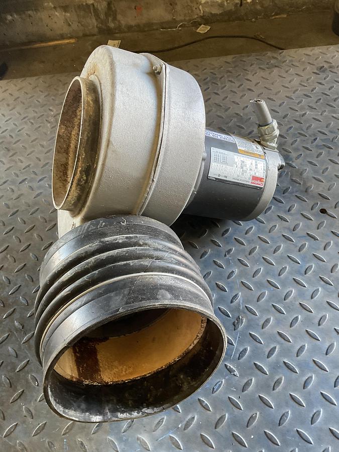 Used AMERICAN FAN CO. SC-800 INDUSTRIAL CENTRIFUGAL BLOWER WITH DAYTON MOTOR – 1/2 HP, 208–220/440V, 3-PHASE