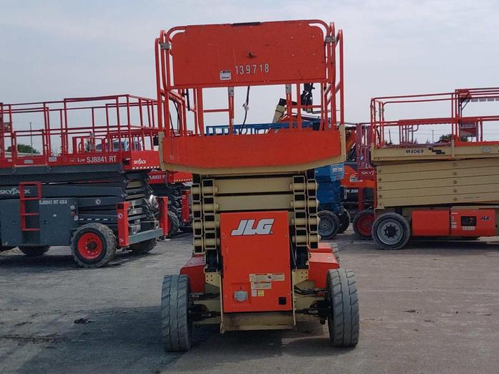 Used Scissor Lift-40' 4Wd Hybrid Electric