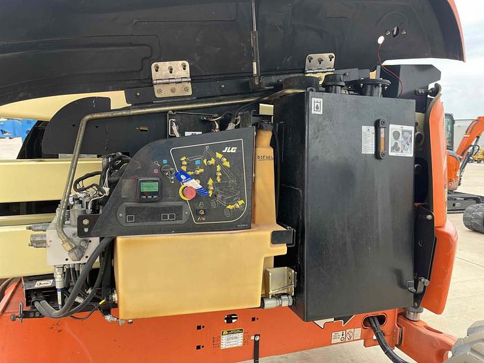 Used Boom Lift-45' Articulating 4Wd Engine*