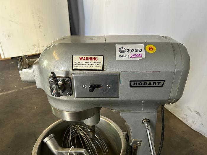 Used HOBART 20QT MIXER WITH ATTACHMENTS ./