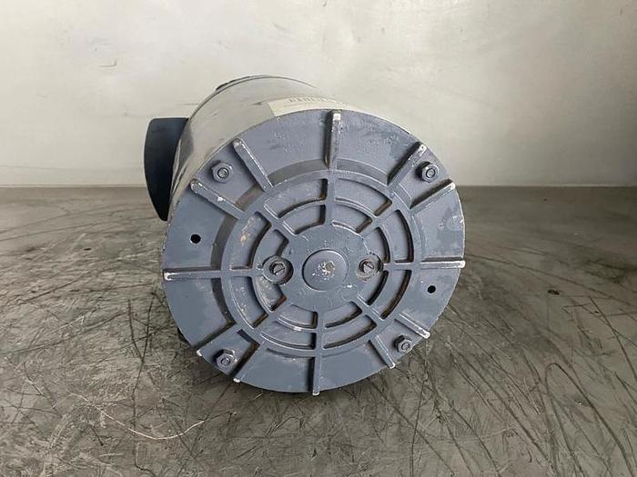 Used MAGNETEK MOTOR 1 HP; 3 PH; 1140 RPM; H685 !