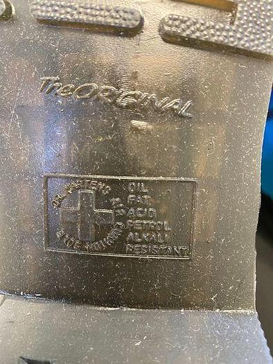 Used WOMEN'S DR. MARTENS TRIUMPH 1914 CONVERTIBLE/MID CALF BLACK BOOT SIZE 10 US !