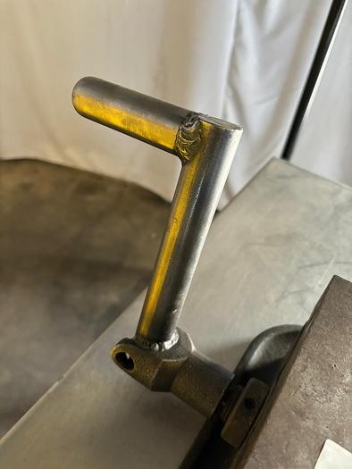 Used ANGLOCK 6' MILLING MACHINE VISE