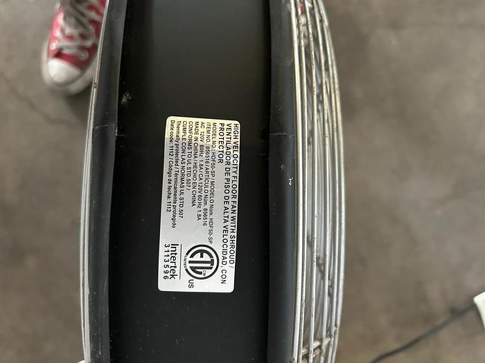 Used HIGH VELOCITY FLOOR FAN 20-IN 3-SPEED INDOR.