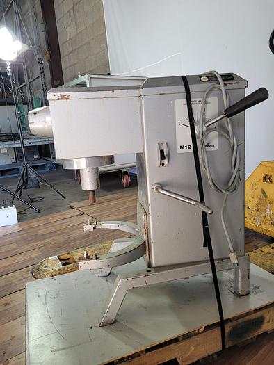 Used 12 QT MIXER UNIVEX, M120 !