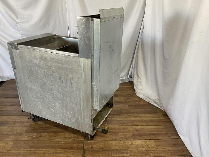 Used NATURAL GAS DEEP FRYER DEAN S162GN !
