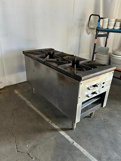 Used DUAL BURNER GAS STOCK POT RANGE ./