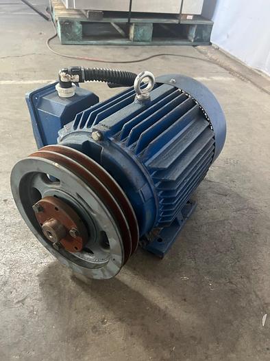 Used HIGH TORQUE INDUCTION MOTOR; 7.5 HP; 3 PH; 1720 RPMS; BA 7.5004 !