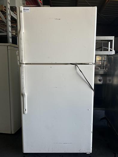 Used GE REFRIGERATOR; GTS22KBPBRCC