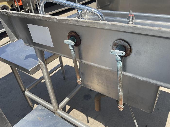 Used SINK & TABLE STAINLESS STEEL