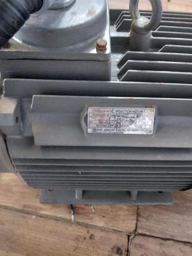 Used ELECTRIC THREE PHASE INDUCTION MOTOR: 380V:2950 RPM; 30KW !