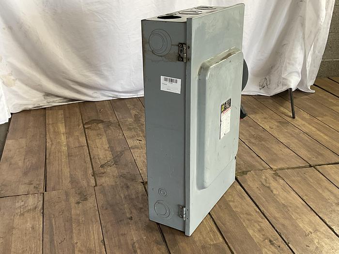 Used HEAVY DUTY SAFETY SWITCH/DISCONNECT 200A H324N !
