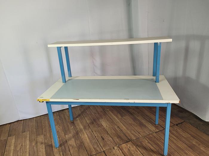 Used 60" ANTI-STATIC WORK BENCH WITH SHELF AND LAYER ANTISETATIC MAT