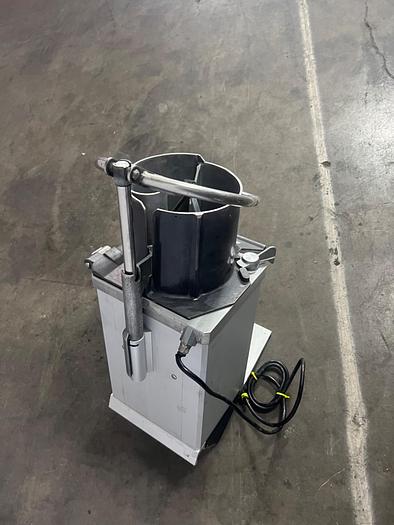 Used HOBART 1 SPEED CONTININUOUS FEED PROCESSOR WITH SIDE DISCHARGE; 136150 !