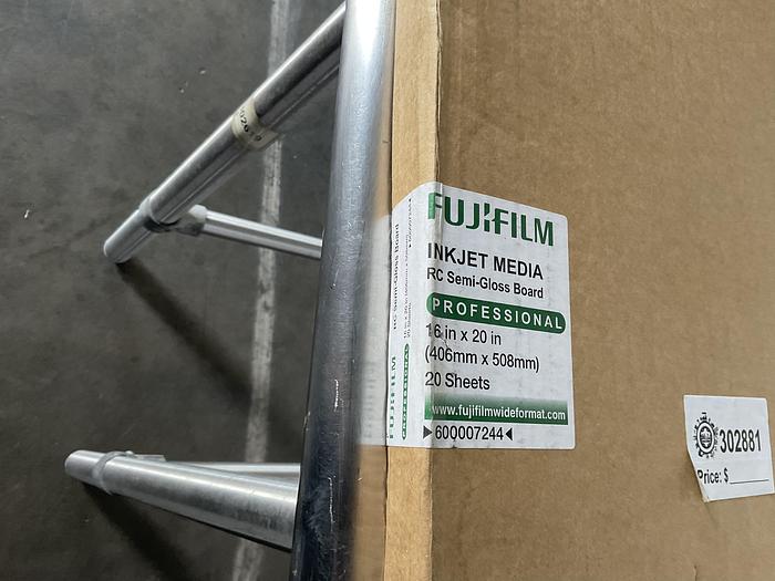 FUJIFILM INKJET MEDIA RC- SEMI-GLOSS BOARD