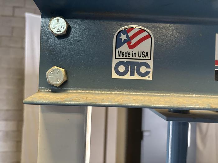 Used HYDRAULIC SHOP PRESS 12 TON