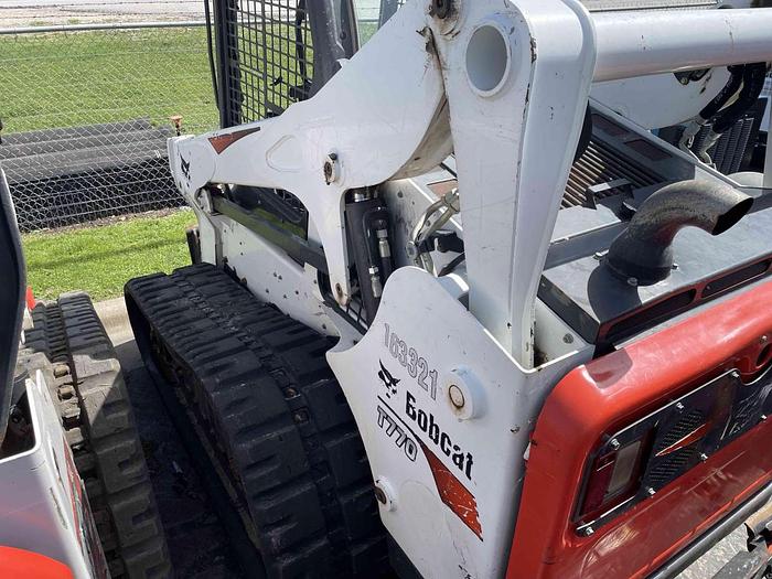 Used Loader-Track Skid 2400-3400Lb Rops