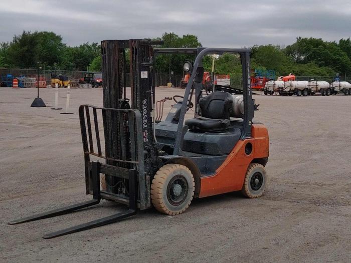 Used Forklift-14' 4,000# 2Wd Straight Mast*