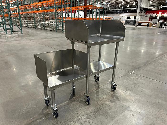 Used STANLESS STEEL EQUIPMENT STAND !