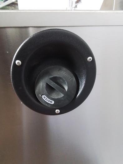 Used QUALSERV PORTABLE SANITARY SINK  !