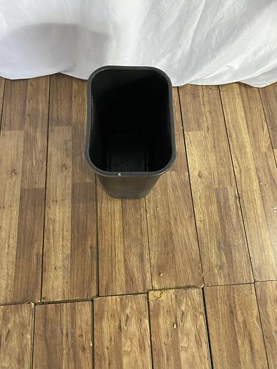 Used 7 GAL. RECTANGULAR PLASTIC WASTEBASKET