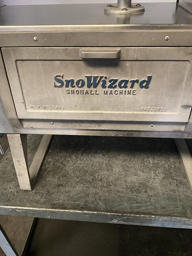 Used SNOWIZARD SNOBALL MACHINE
