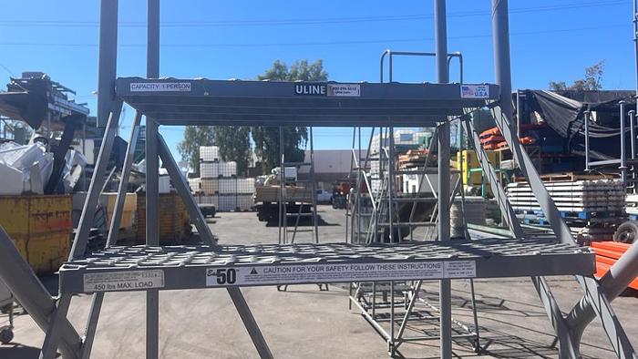 Used 6 STEP INDUSTRIAL LADDER !