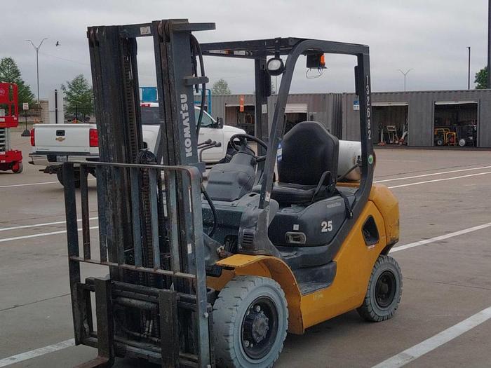 Used Forklift-14' 4,000# 2Wd Straight Mast*