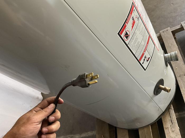 Used BRADFORS WHITE CORP WATER HEATER, COMMERTIAL HYDROJET