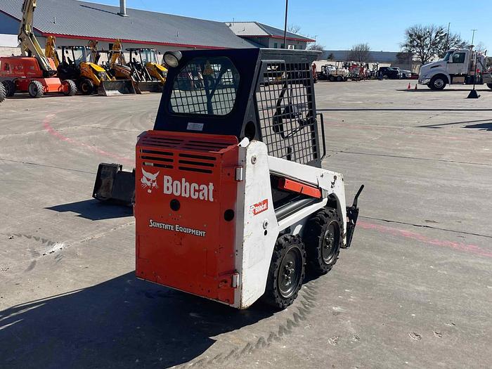 Used Loader-Skid 700Lb Rops