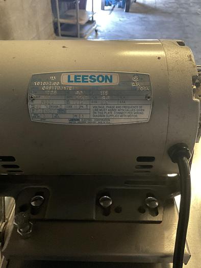 Used SNOWIZARD SNOBALL MACHINE