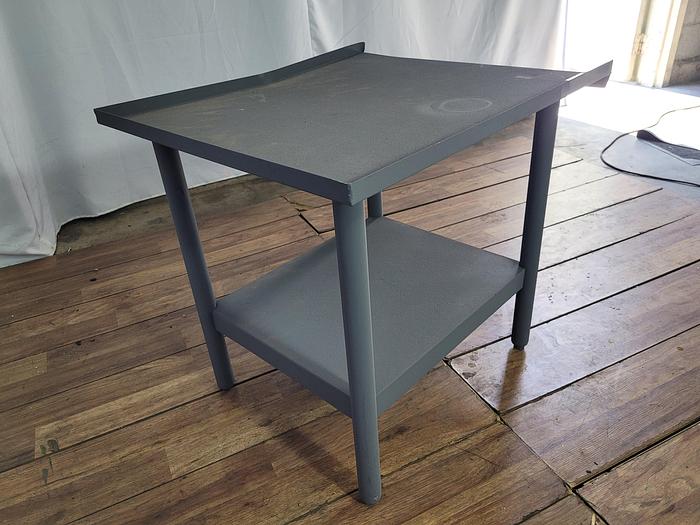 Used 2FT HEAVY DUTY SMALL EQUIPMENT TABLE WITH UNDERSHELF